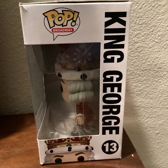 Funko Pop Broadway King George #11 Hamilton Vinyl Bobblehead Figure Walmart - Picture 2 of 4